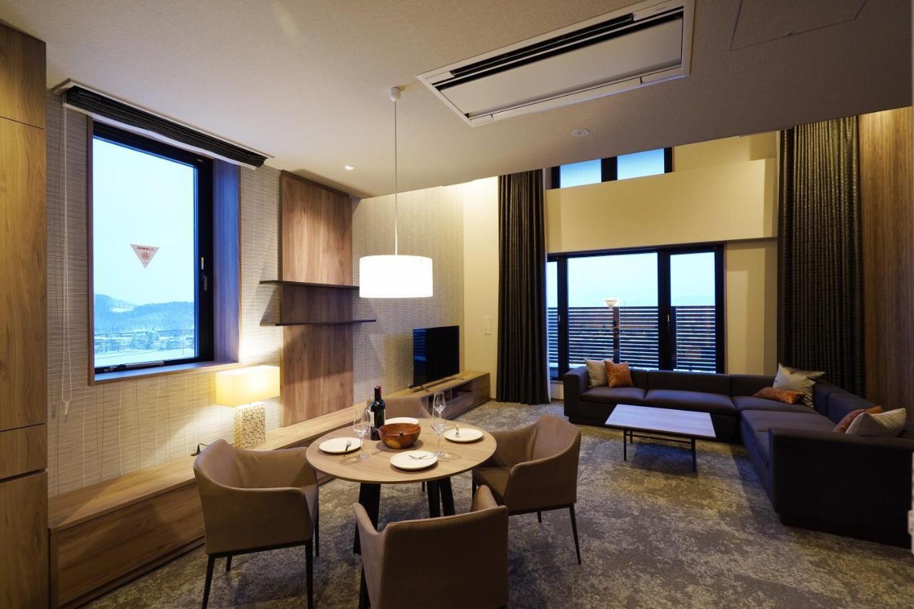 Winery Hotel And Condominium Hitohana NakaNakafurano Екстериор снимка